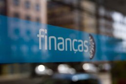 Read more about the article Minuto Fiscal -Comunicação Faturação: Disposição Transitória
